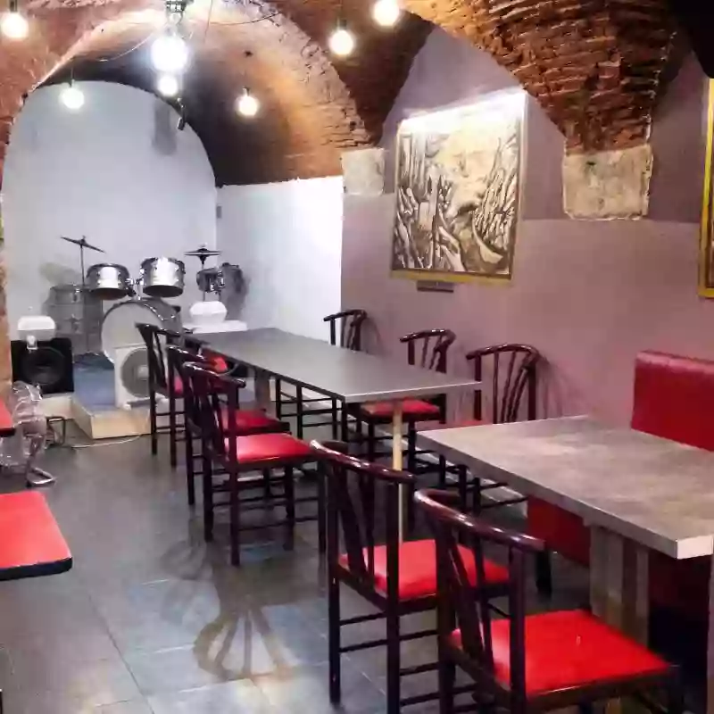 Le Restaurant - Massilia Bar à Tapas - Restaurant Marseille - Restaurant le Panier Marseille